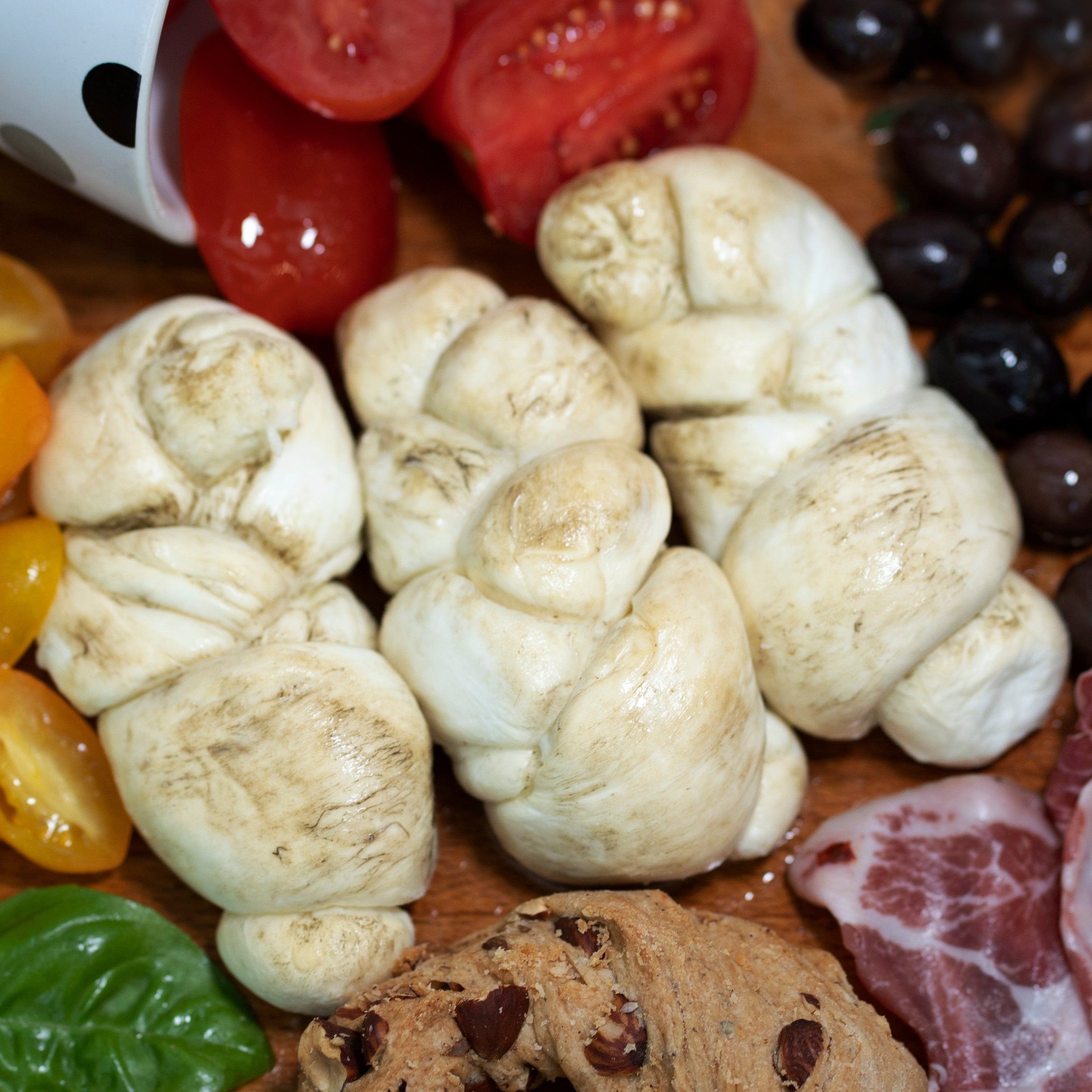 Mozzarella Treccia Affumicata Cavaliere di latte 100% di Bufala