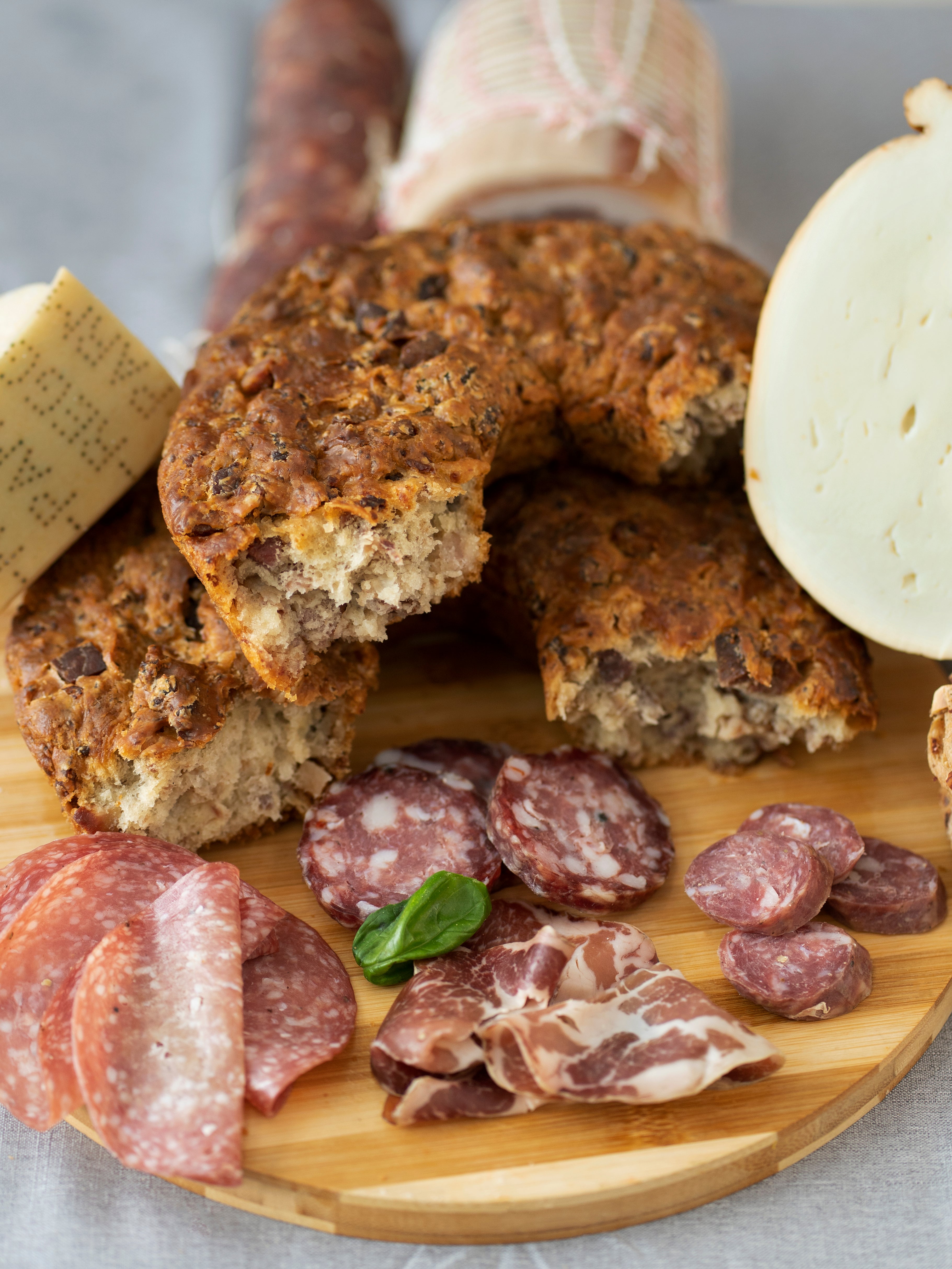 Casatiello Napoletano Cavaliere da 1,2 KG