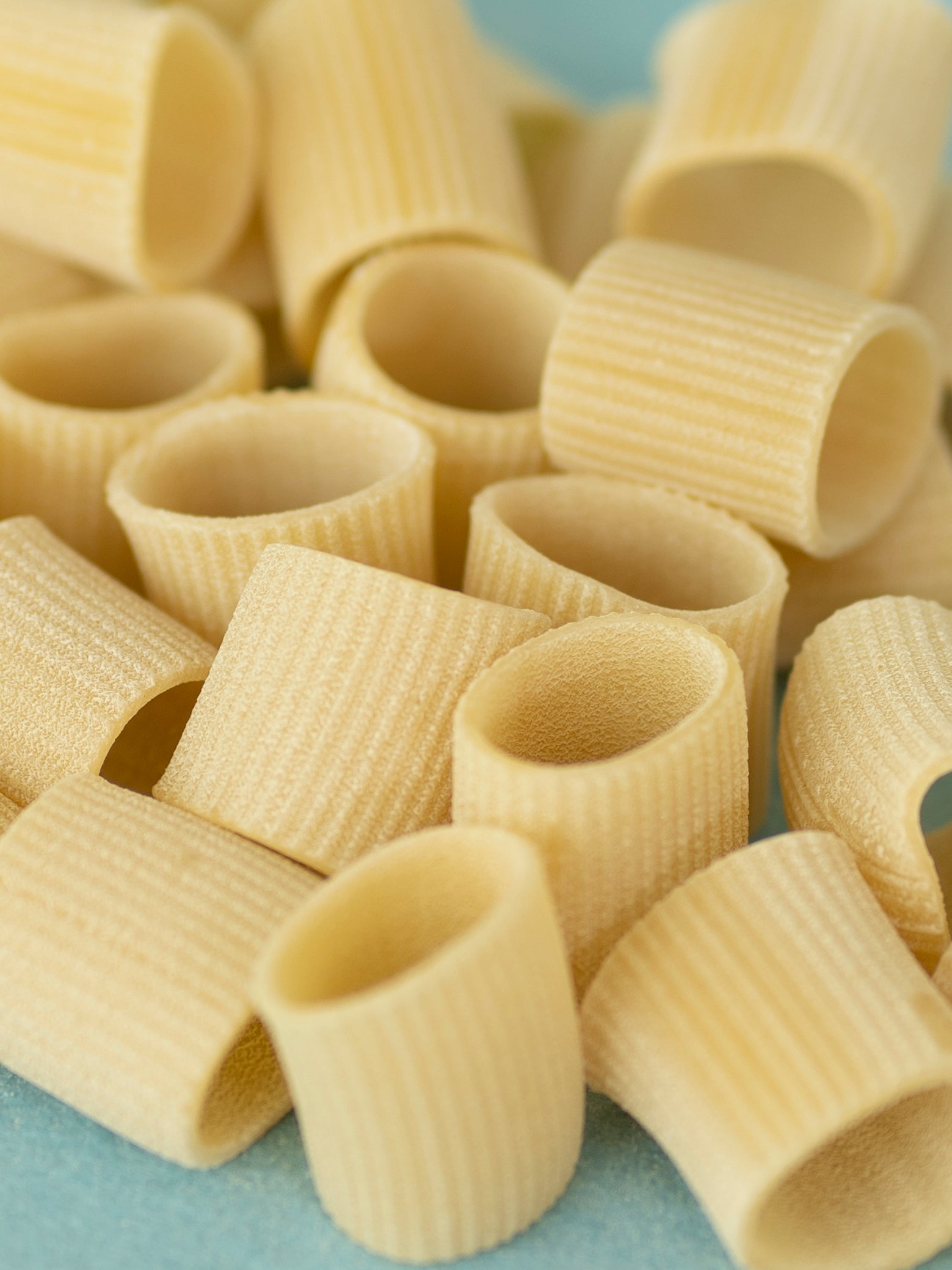 Pasta di gragnano I.G.P. CAVALIERE tipo MEZZI PACCHERI 500G